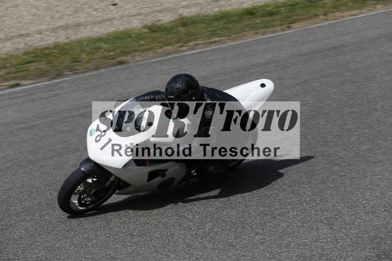 /09 19.04.2026  Caremotion get faster ADR/Gruppe gruen/81